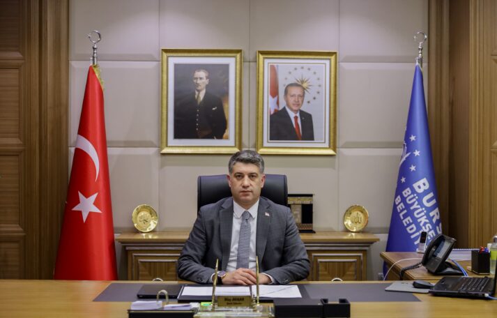 Bursa Büyükşehir’in eski Genel Sekreteri’ne Van’da önemli görev Bursa Büyükşehir’in eski Genel Sekreteri’ne Van’da önemli görev