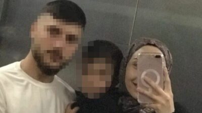 Bebeğini emzirirken bıçaklandı!