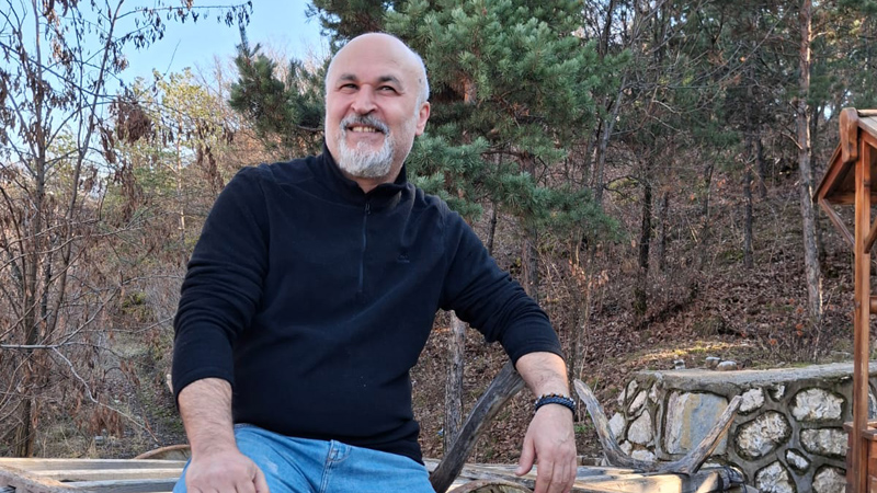 25 yıl sonra yeniden… Akuli Altukulaç’tan yeni single ‘İnadına’