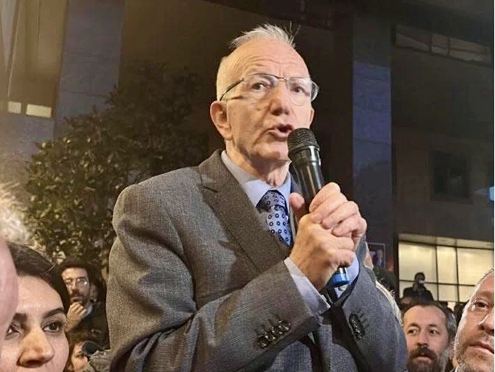 İstanbul Barosu Başkanı İbrahim Özden Kaboğlu ve yönetimi görevden alındı