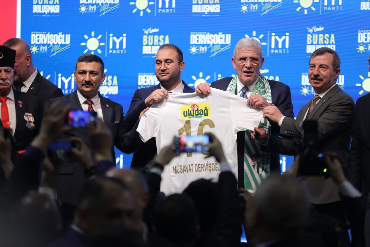 Bursaspor Başkanı Enes Çelik’ten dikkat çeken mesaj