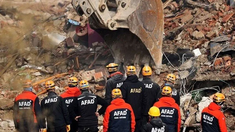 2 kişinin öldüğü çöken bina soruşturmasına hapis istemi