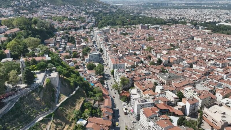 Olay Gazetesi Yazarı İhsan Aydın, Bursa'da kentsel dönüşüm çalışmalarının yavaşlığı