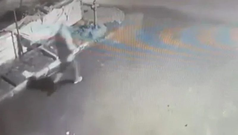 Dehşeti yaşattı! Kendisini reddeden kadının yüzüne kezzap ettı