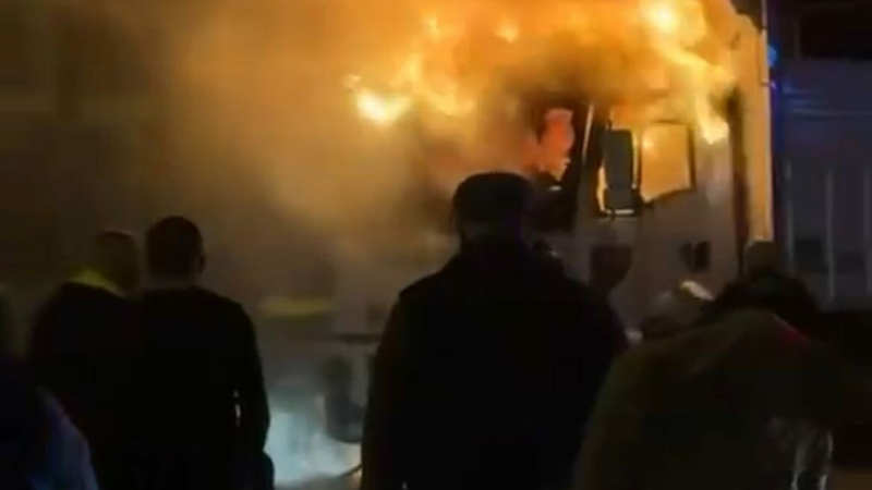 Bursa’da dehşet anları! Kamyonu ateşe verdi