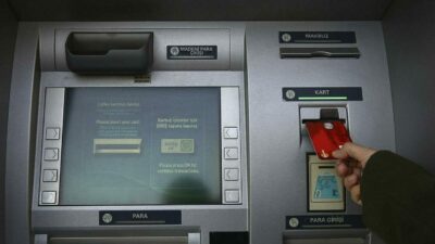 Bakan duyurdu: Aylıklar hesaplara yattı!