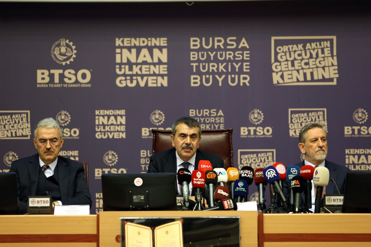 Bakan Tekin’den Bursa’da önemli mesajlar: Bunun için ne gerekiyorsa yapacağız