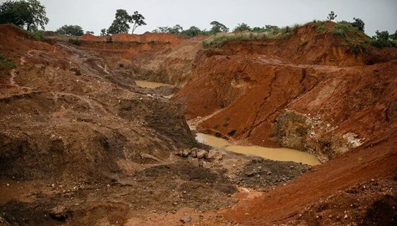 Bakır madenindeki asit sızıntısı nehre karıştı! Milyonlarca insan tehlikede
