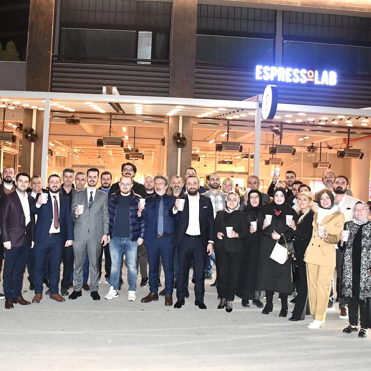 Bursa AK Parti il ve ilçe yöneticileri buraya akın ettiler