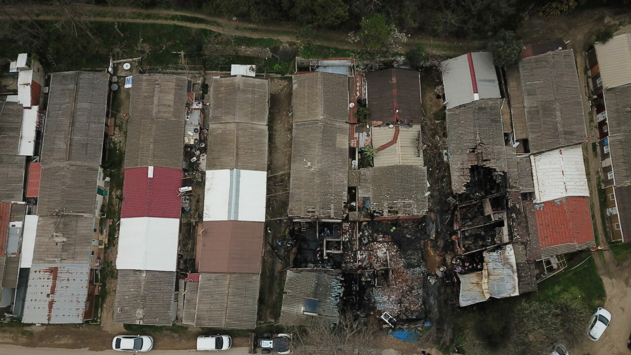 Bursa’da 18 evin yandığı mahalle dronla görüntülendi Bursa’da 18 evin yandığı mahalle dronla görüntülendi