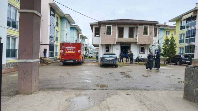 Bursa'nın İnegöl ilçesindeki bir dikiş atölyesinde çıkan yangın söndürüldü.