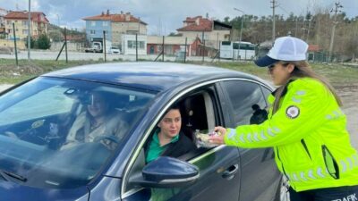 Bursa’da ekiplerden sürücülere bayram sürprizi