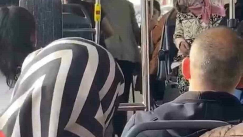Bursa’da yaşlı bir adam otobüste seyahat ederken tanımadığı kadına evlilik