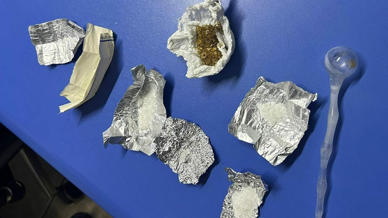 Bursa’da iki firari uyuşturucu ile yakalandı