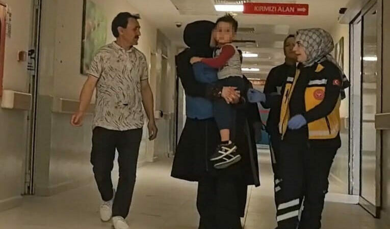Bursa'nın İnegöl ilçesinde Yusuf Z.'nin (5) yemek borusuna takılan madeni