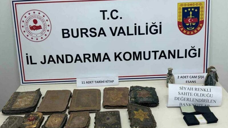 Bursa’da tarihi eser operasyonu Bursa’nın İnegöl ilçesinde jandarma tarafından bir köy evine yapılan operasyonda