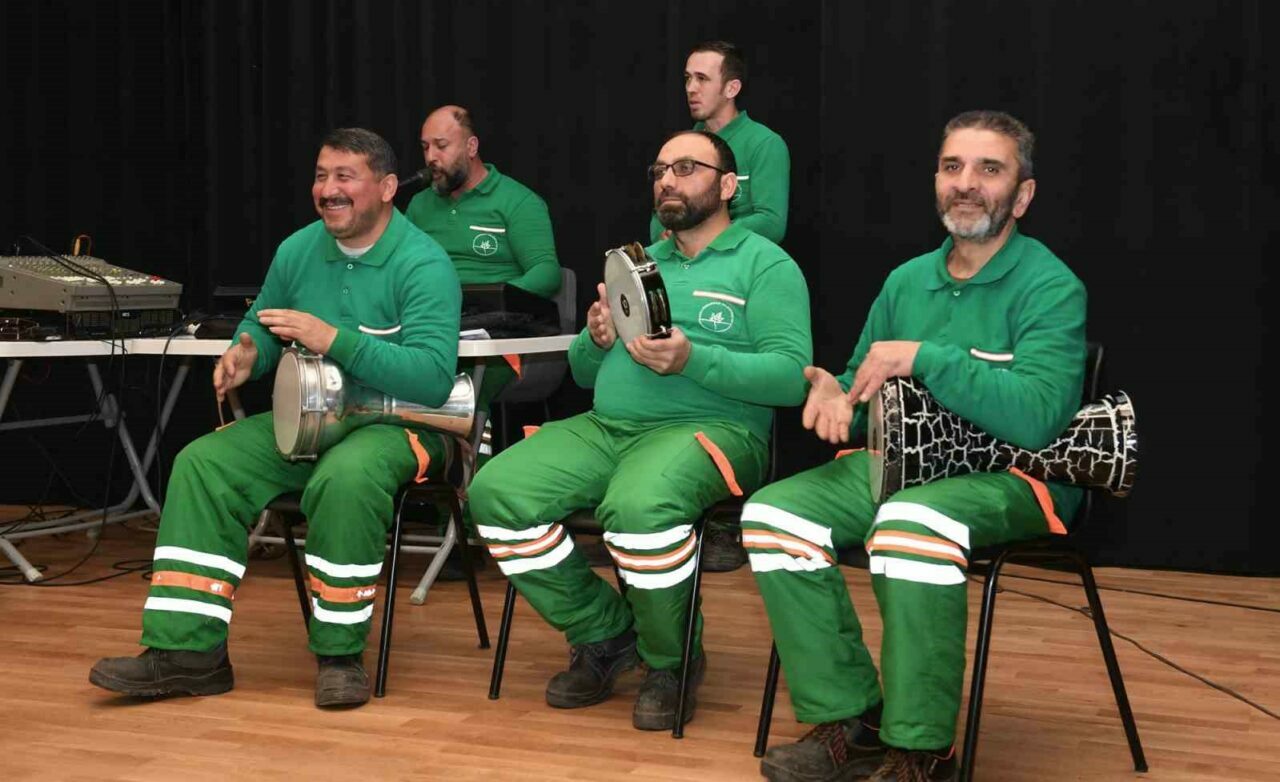 Bursa’da temizlik işçileri kurdukları orkestra ile konser verecek