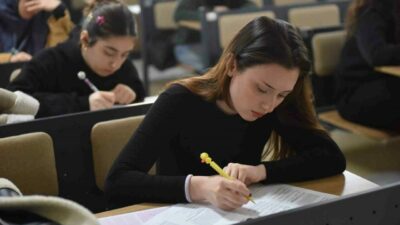 Bursa’da üniversite adaylarına sınav provası