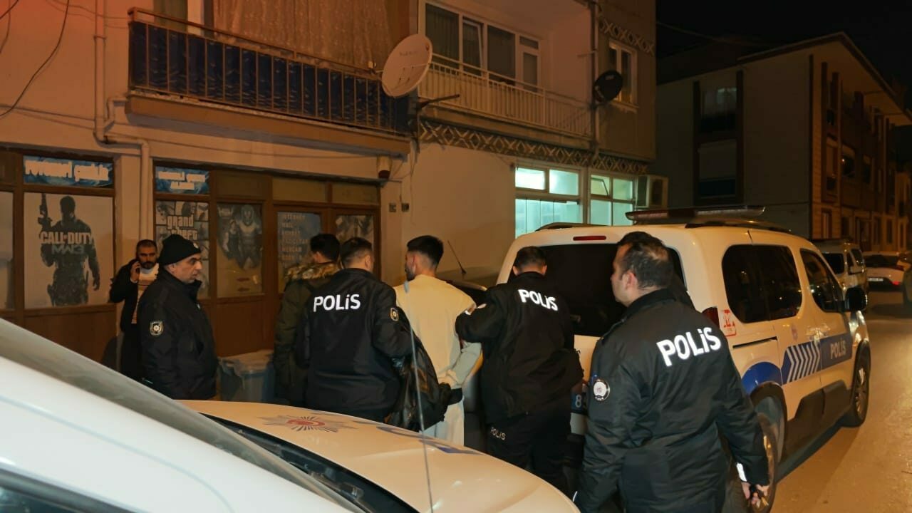 Bursa’da uyuşturucu operasyonu: 2 gözaltı