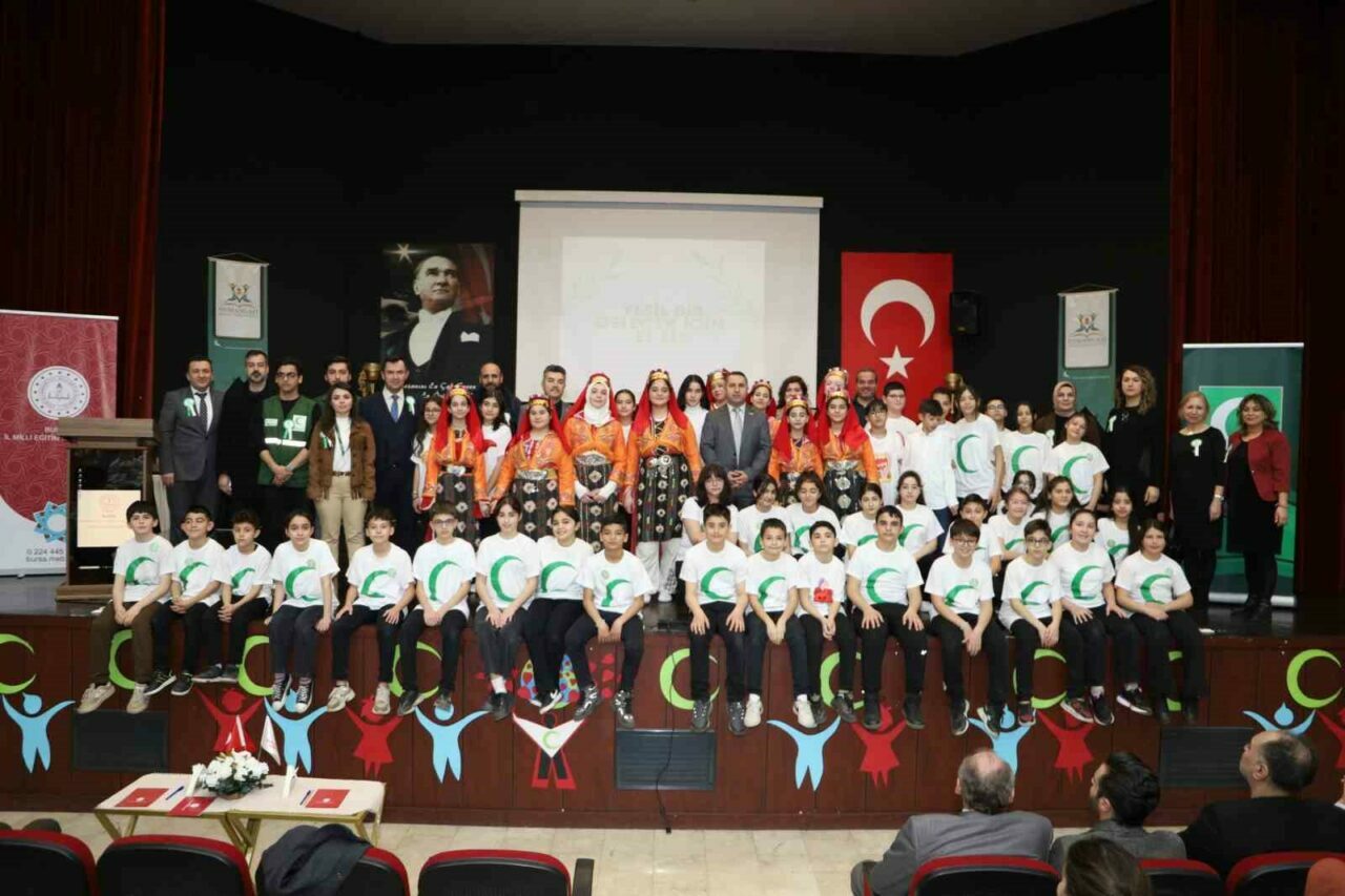 Bursa’da Yeşilay Haftası coşkuyla kutlanıyor