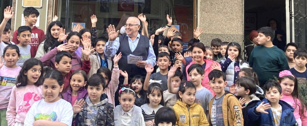 Bursa’nın örnek mahallesi ve muhtarı