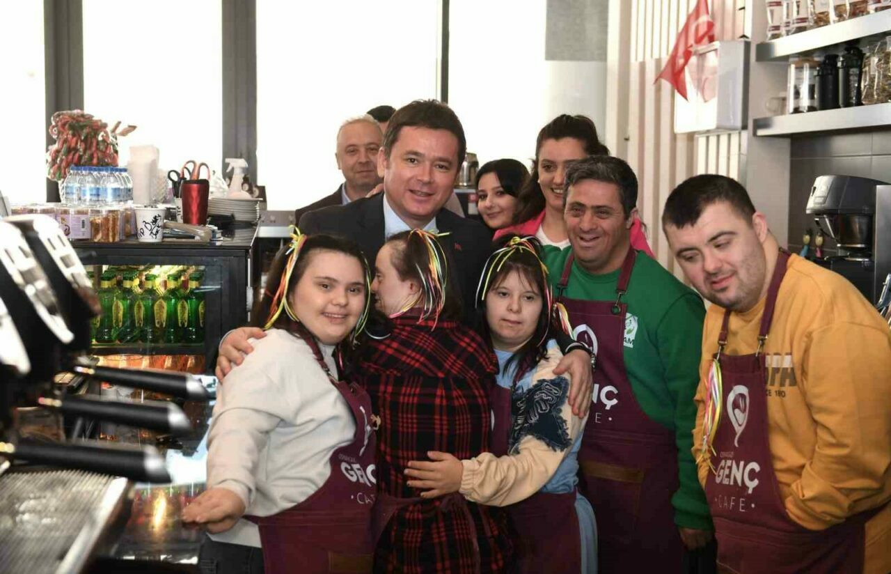 Bursa’da “Genç Kafe” onlara emanet