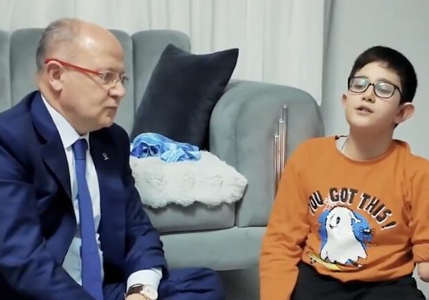 Bursa’nın 10 yaşındaki mucizesi Muhammed Ali’ye sürpriz