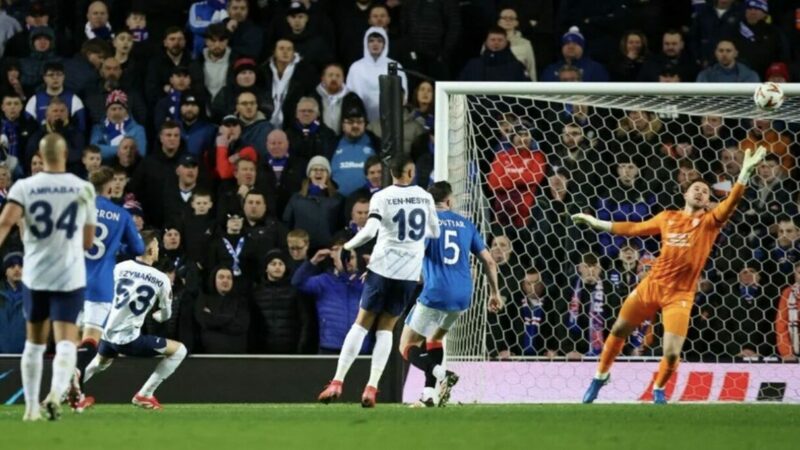 Fenerbahçe, UEFA Avrupa Ligi son 16 turu rövanşında Rangers'a konuk
