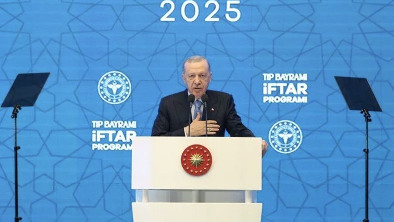 Cumhurbaşkanı Erdoğan: ‘Sağlıkta 37 bin hekim dışı personel istihdam edilecek’