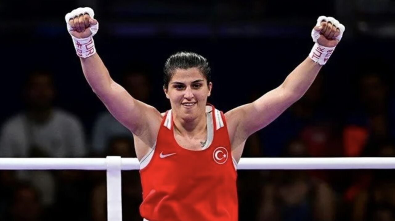 Busenaz Sürmeneli dünya şampiyonu