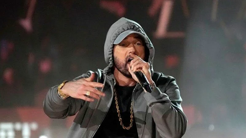 Eminem’in şarkıları sızdırıldı, FBI evleri aradı! Dünyaca ünlü rapçi Eminem'in eski bir çalışanı, rapçinin şarkılarını izinsiz
