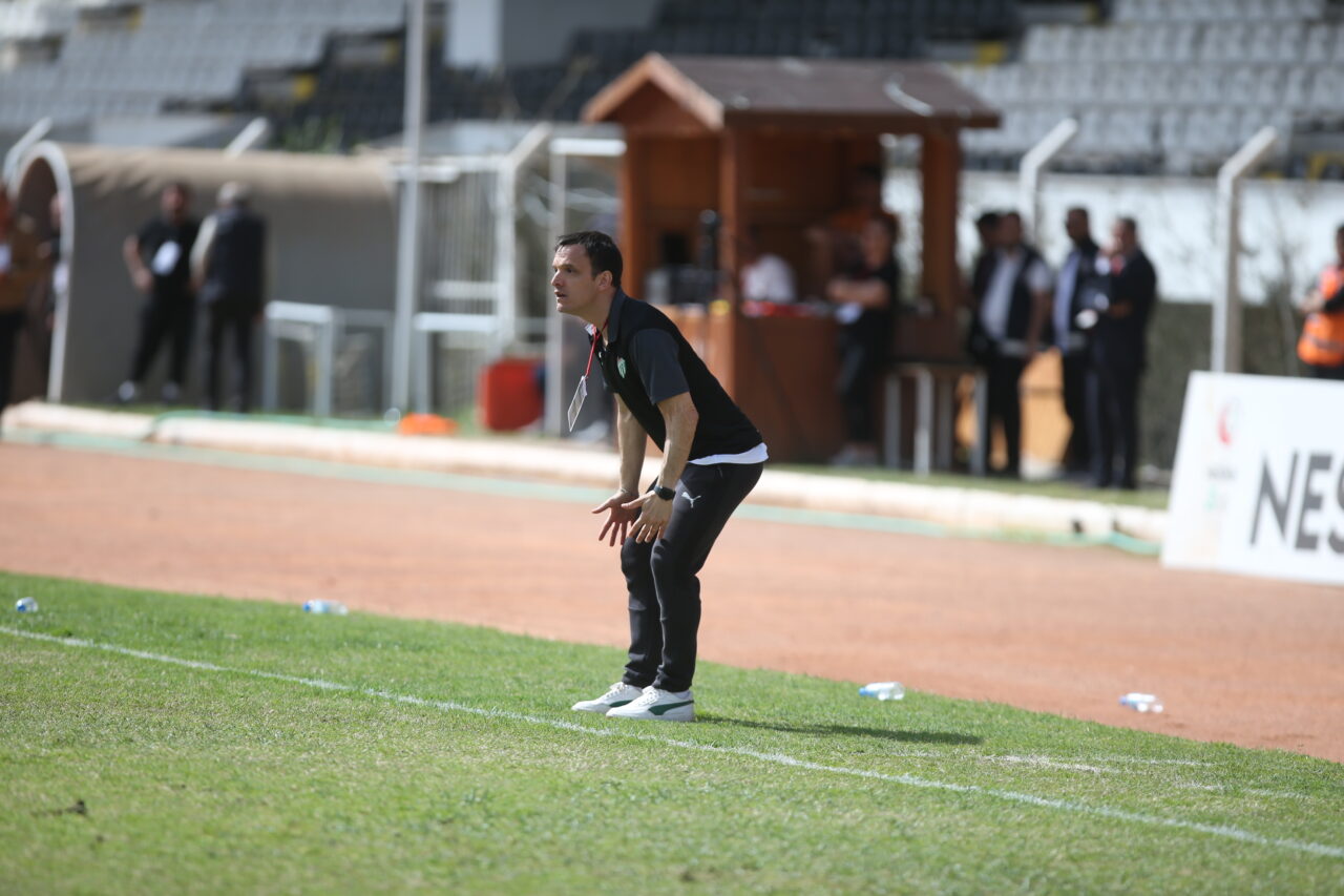 Bursaspor Başkanı Çelik’ten Batalla açıklaması