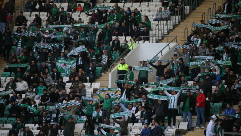 Bursaspor-Kırşehirspor maçını 29 bin 670 taraftar izledi...