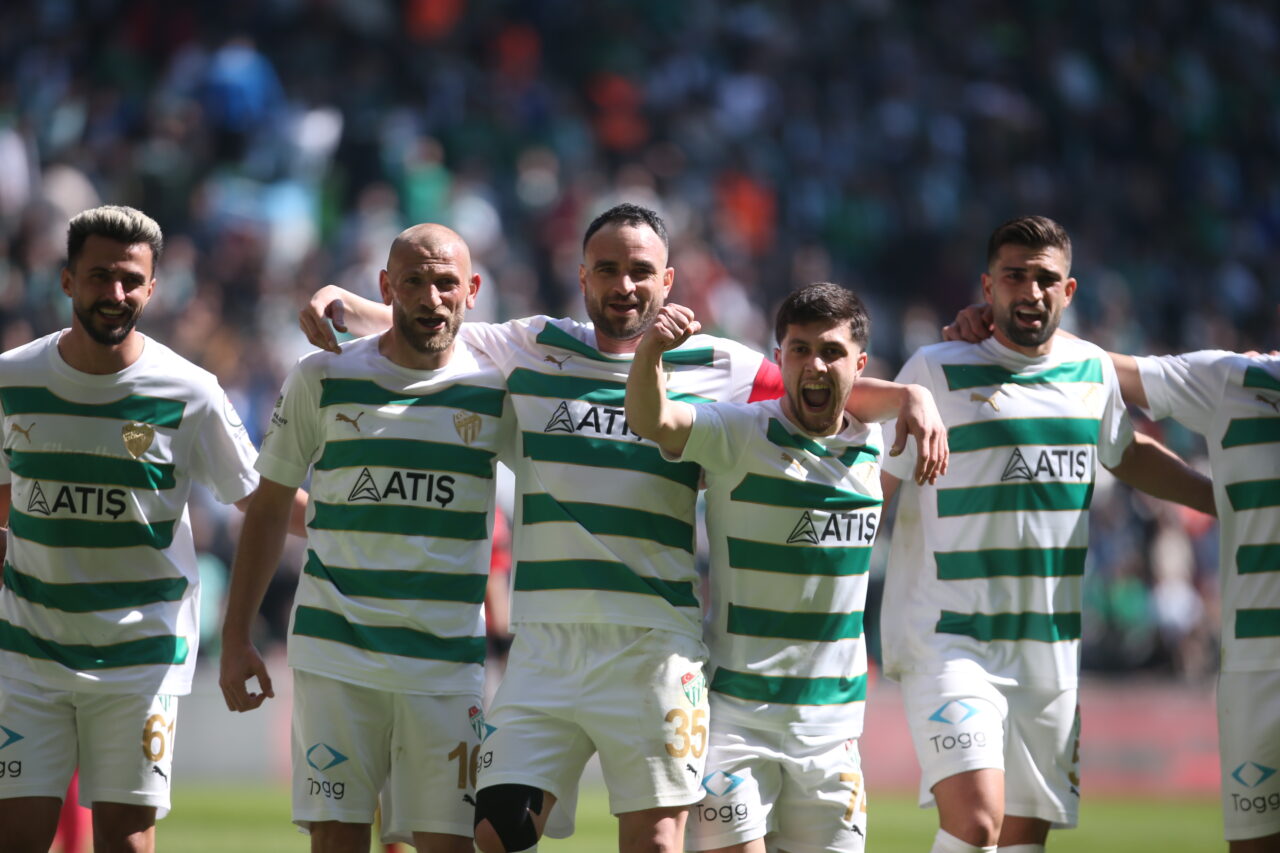 Bursaspor şampiyonluk yolunda kritik virajda!