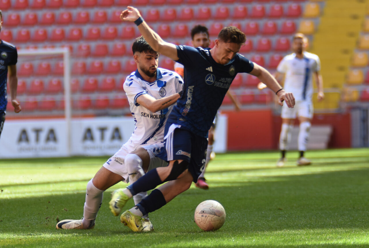 Bursa’nın 3.Lig temsilcisi yara aldı Bursa’nın 3.Lig temsilcisi yara aldı
