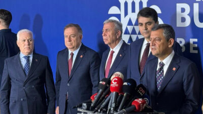 Bozbey Saraçhane’de: ”Ekrem Başkanın yanındayız”