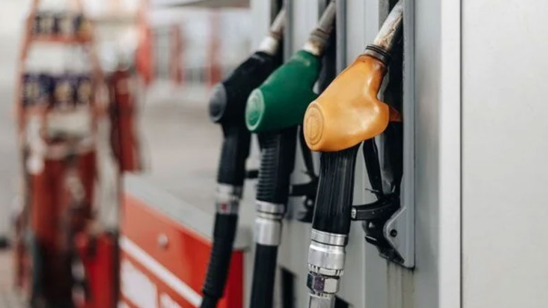 Benzine indirim geldi