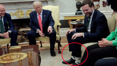 Beyaz Saray’da renkli anlar: Çoraplarıyla damga vurdu!