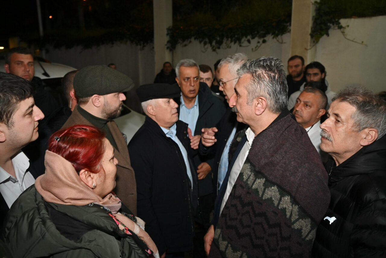 Başkan Bozbey’den Bursa’daki olaylarda yaralanan CHP İl Başkanı Yeşiltaş’a ziyaret