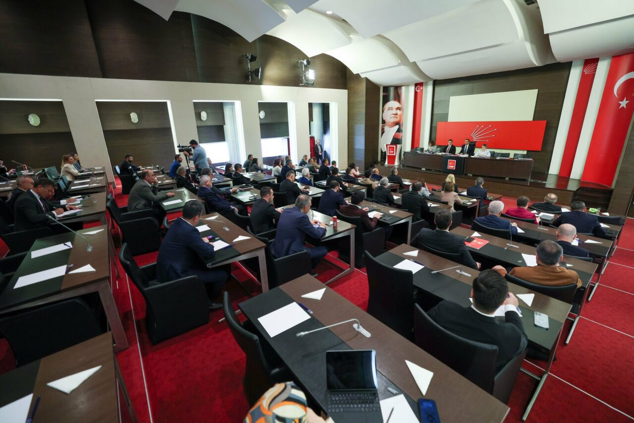 CHP PM’den olağanüstü kurultaya ve Ekrem İmamoğlu’nun adaylığına onay