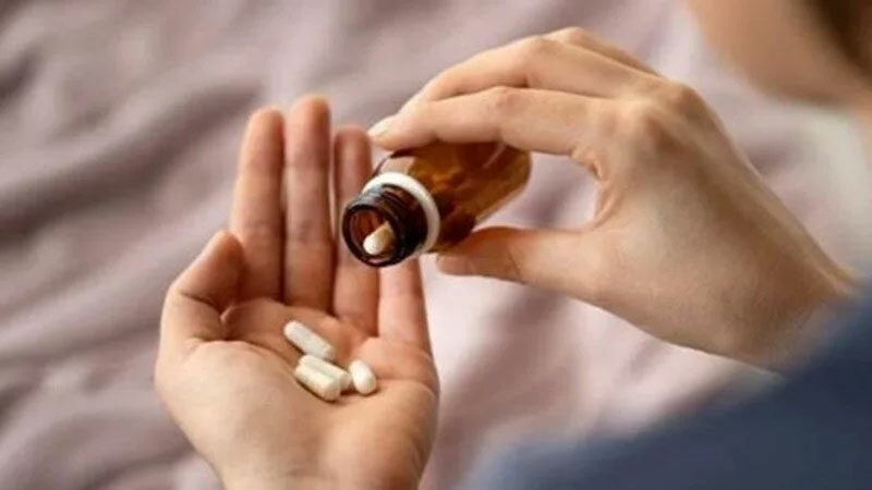 Milyonlarca kişinin kullandığı ilaç hakkında uyarı Bazı ağrı kesiciler ve antidepresanların, sık kullanımda bağımlılık yapabildiği uzun