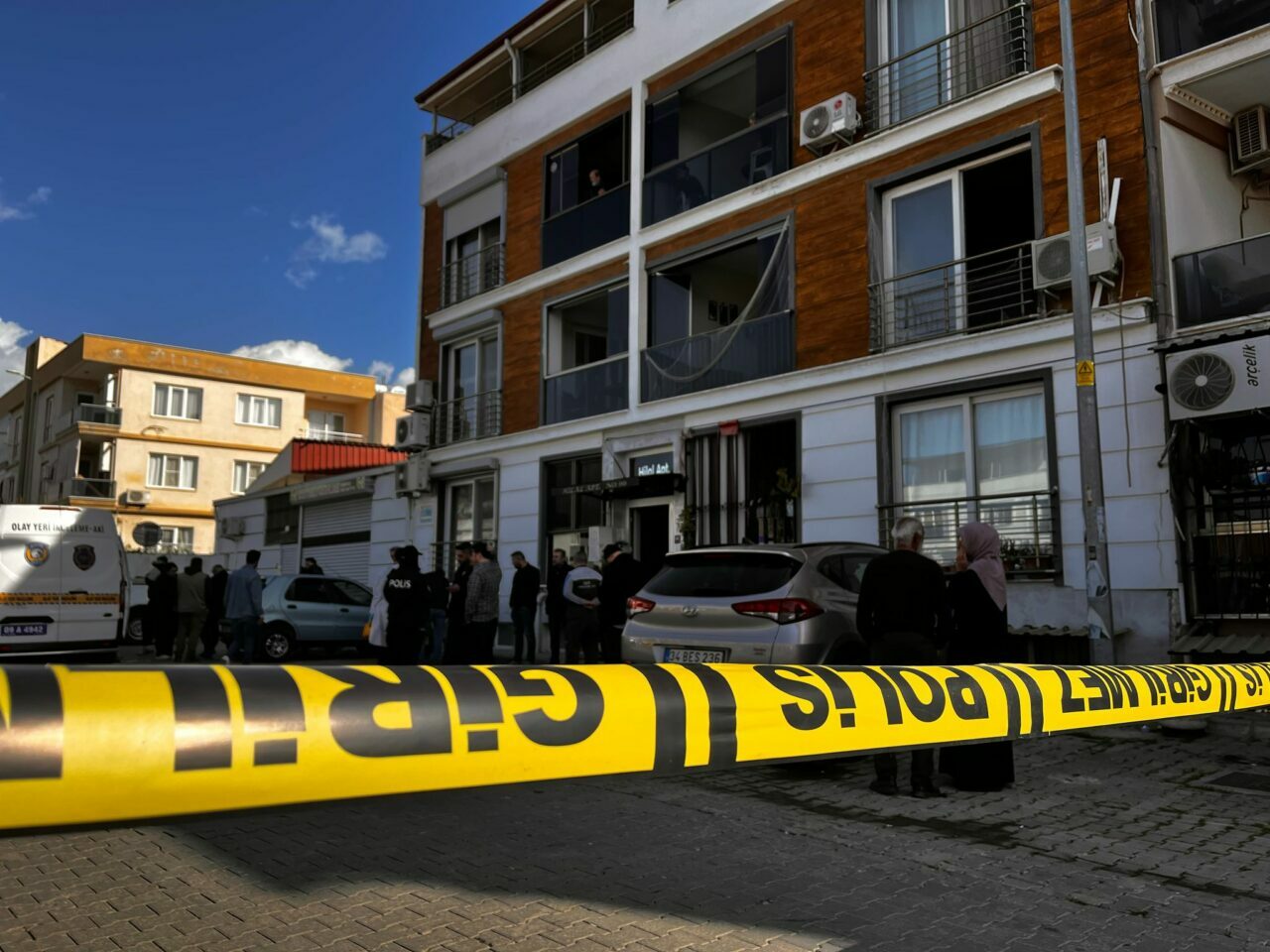 İtfaiye erinin evinde çıkan yangın faciası: 3 ölü