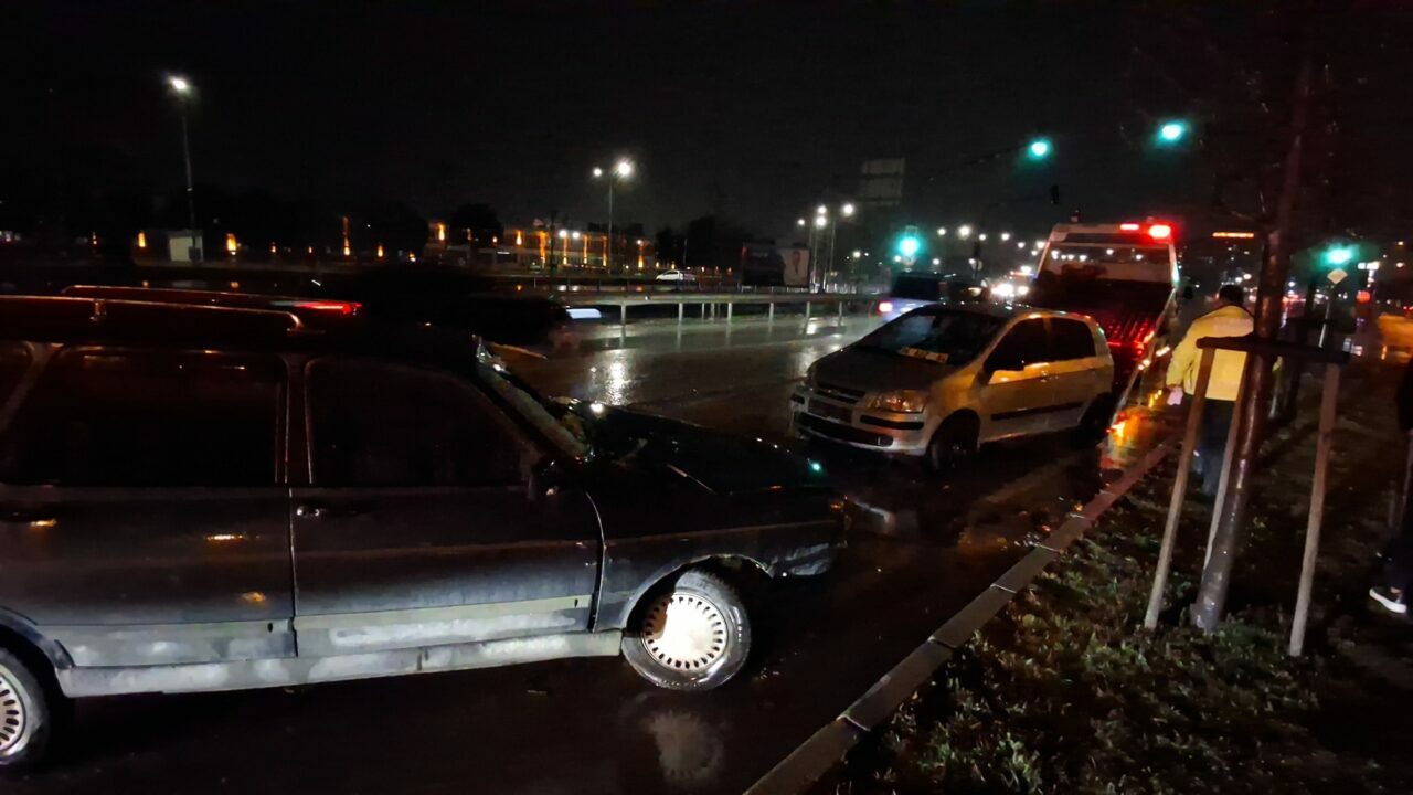 Bursa’da yağışla gelen kaza! Yaralılar var