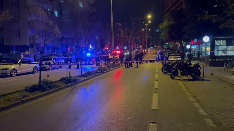 Bursa'nın Nilüfer ilçesinde, kız meselesi nedeniyle çıkan silahlı kavgada 1