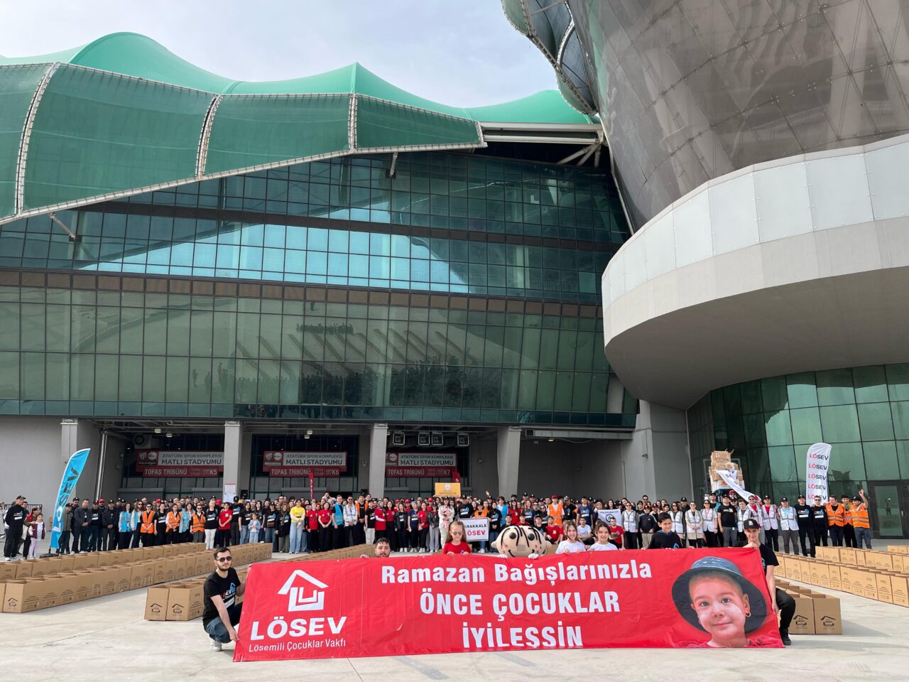 LÖSEV’den Bursa’da koli koli mutluluk