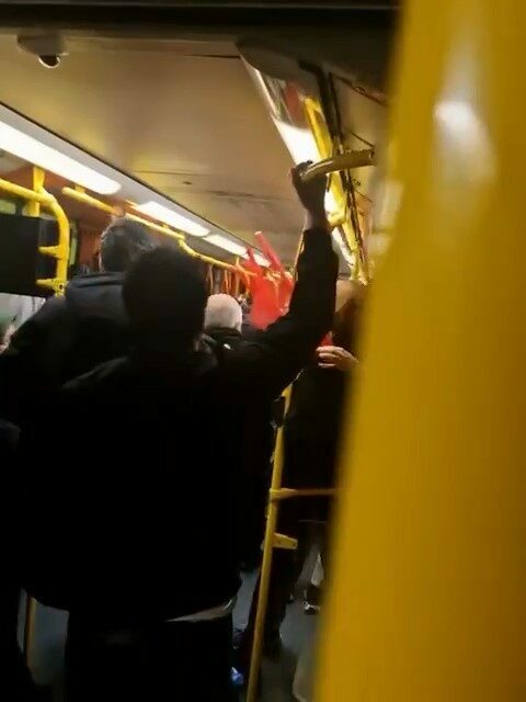 Bursa metrosunda kavga çıktı