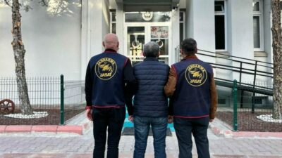 MİT TIR’larının durdurulduğu dönemde emniyet müdürüydü: Firari FETÖ’cü yakalandı