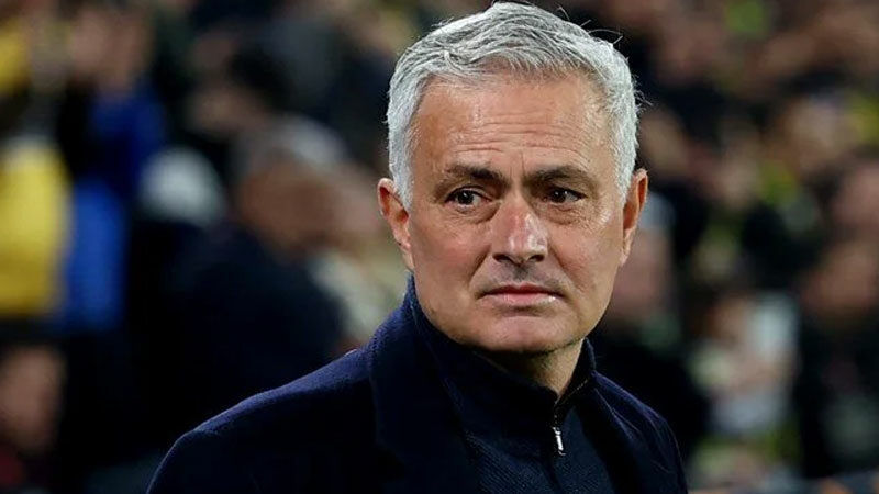 PFDK’dan Mourinho kararı TFF Profesyonel Futbol Disiplin Kurulu (PFDK), 8 Trendyol Süper Lig