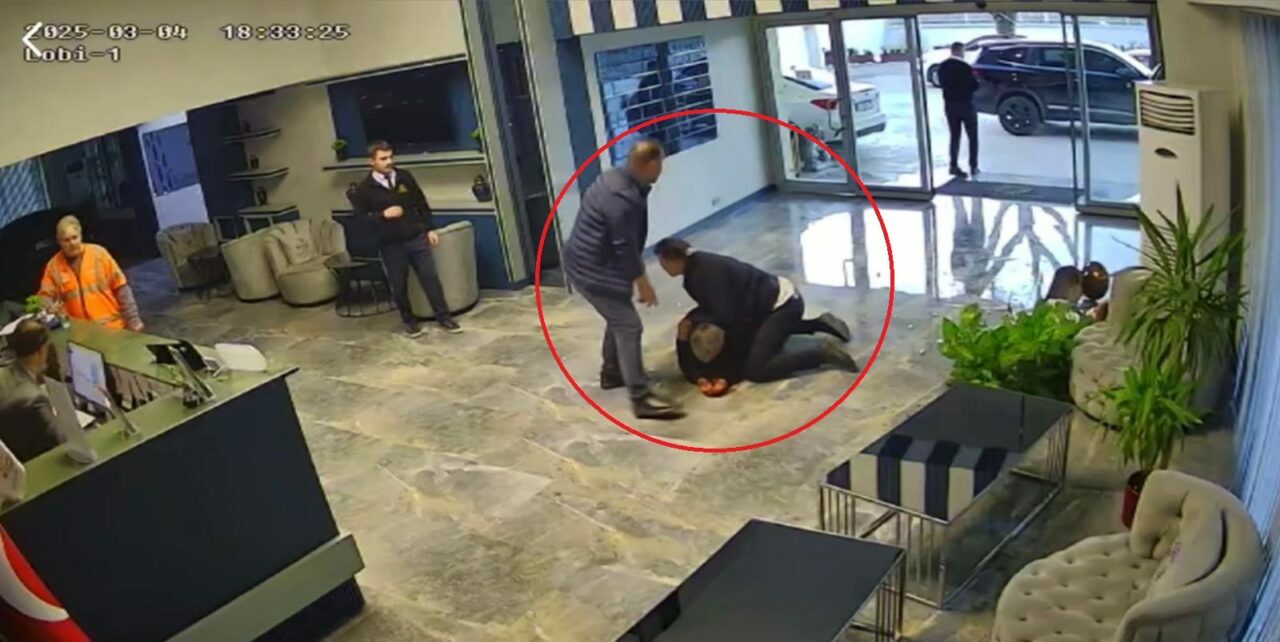 Bursa’da kardeşinin aracını kurşunlattı!