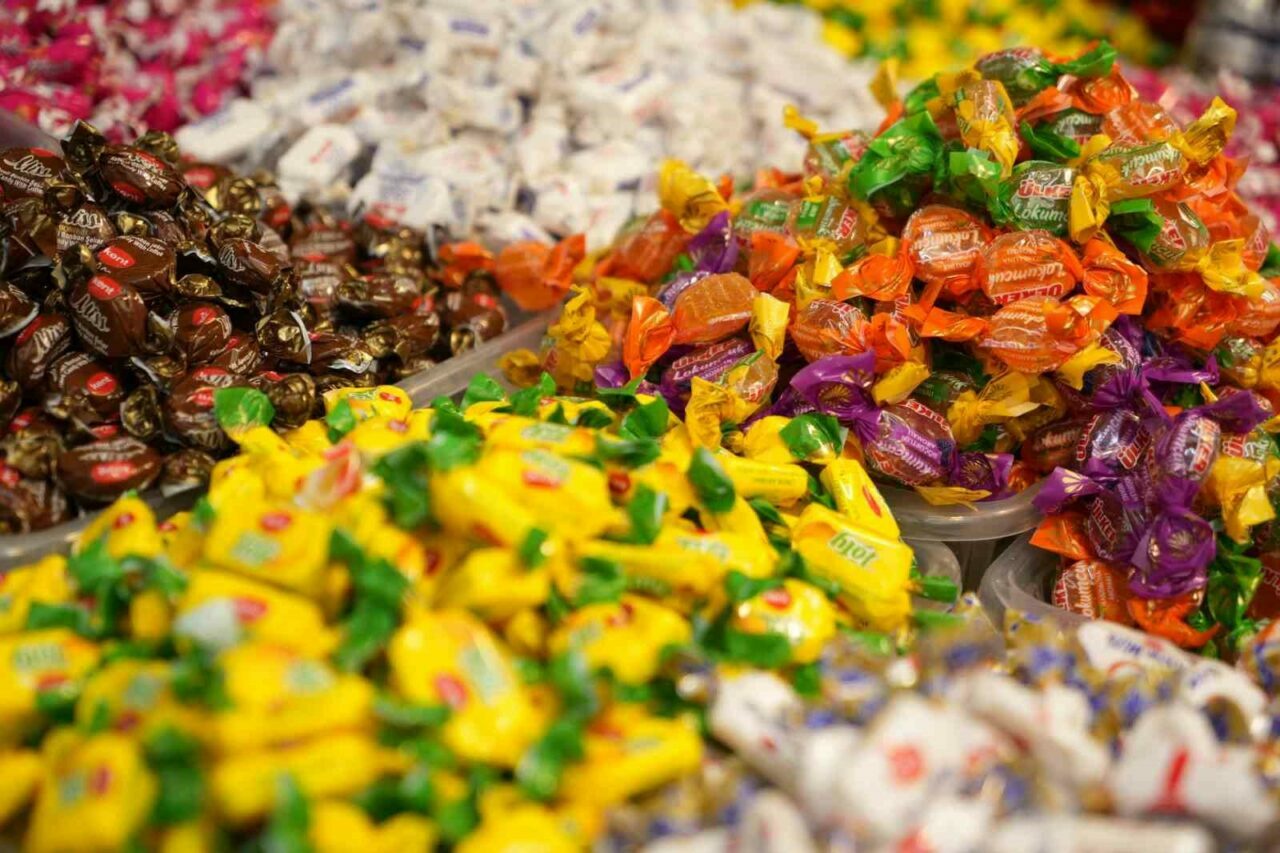 Bursa’da tezgahlar renklendi: Bayram şekerinin kilosu ne kadar? İşte fiyatlar